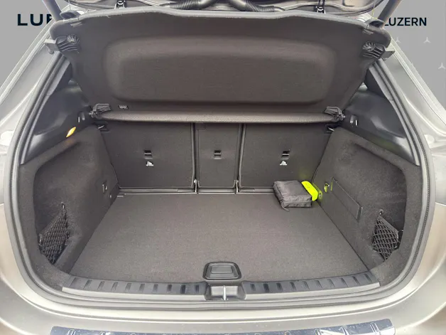 MERCEDES-BENZ GLA 250 e EQ Star 8G-DCT