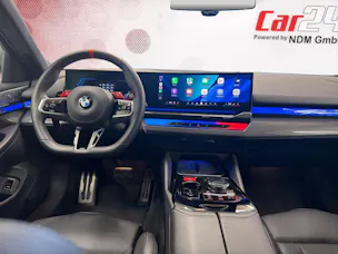 BMW M5 xDrive