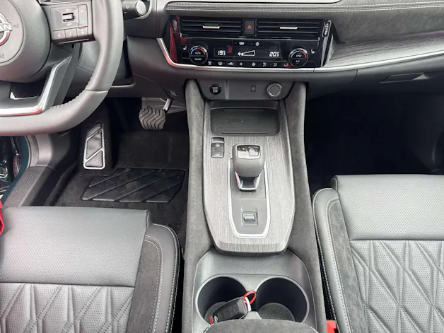 NISSAN Qashqai 1.3 DIG-T MHEV Tekna+ Xtronic-Automat