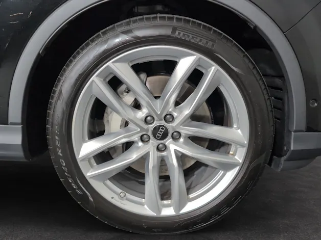 AUDI Q7 SUV TFSI quattro 250 kW