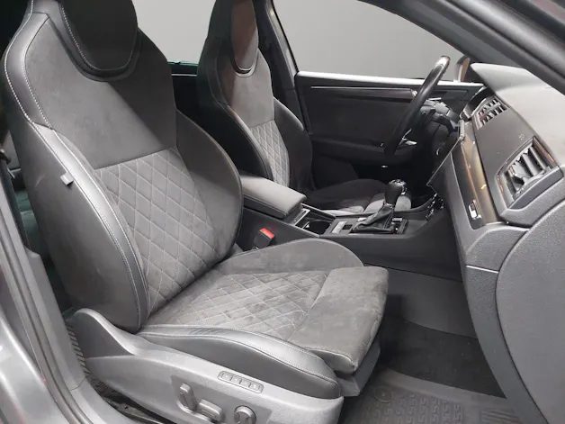 SKODA Superb 1.4 TSI Sport Line PHEV DSG