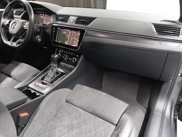 SKODA Superb 1.4 TSI Sport Line PHEV DSG