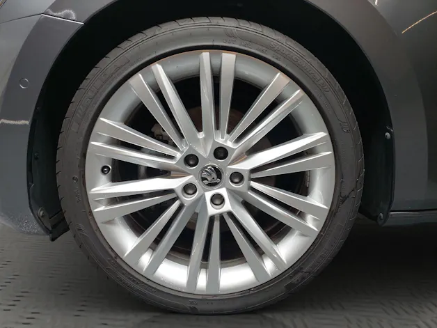 SKODA Superb 1.4 TSI Sport Line PHEV DSG