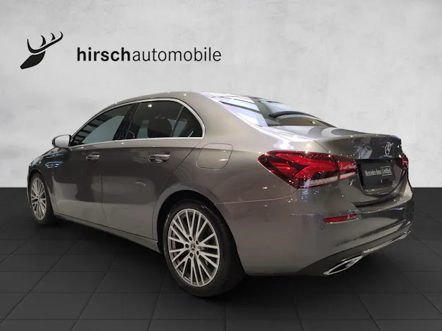 MERCEDES-BENZ A 180d Progressive V177