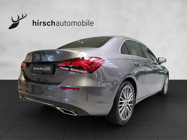 MERCEDES-BENZ A 180d Progressive V177