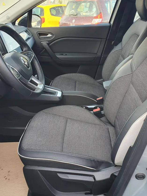 RENAULT Captur 1.3 TCe EDC Intens EDC