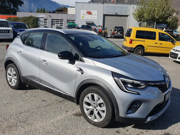 RENAULT Captur 1.3 TCe EDC Intens EDC