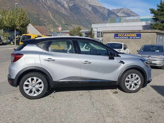 RENAULT Captur 1.3 TCe EDC Intens EDC