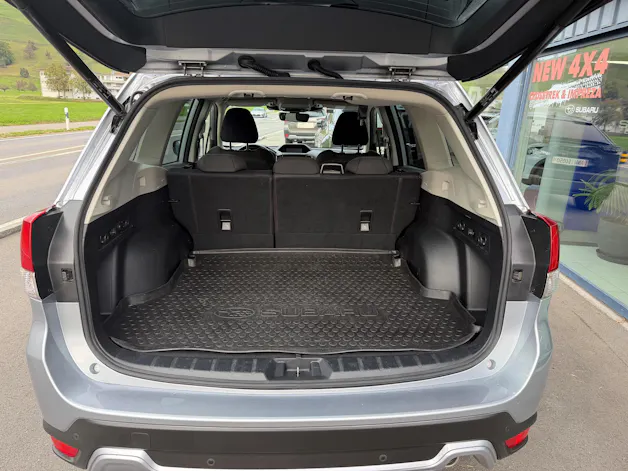 Subaru Forester 2.0i e-Boxer Swiss Plus Lineartronic