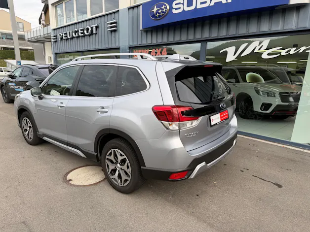 Subaru Forester 2.0i e-Boxer Swiss Plus Lineartronic