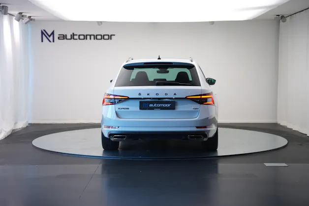 SKODA Superb Combi 2.0 TSI SportLine Light 4x4 DSG *CH-Fahrzeug* *AHK*