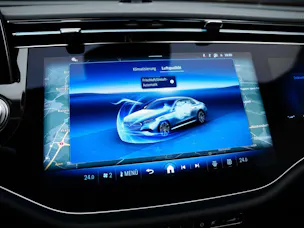MERCEDES-BENZ E 220 d 4Matic AMG Line 9G-Tronic *Superscreen*Werksgarantie*Sitzlüftung*21" Felgen*