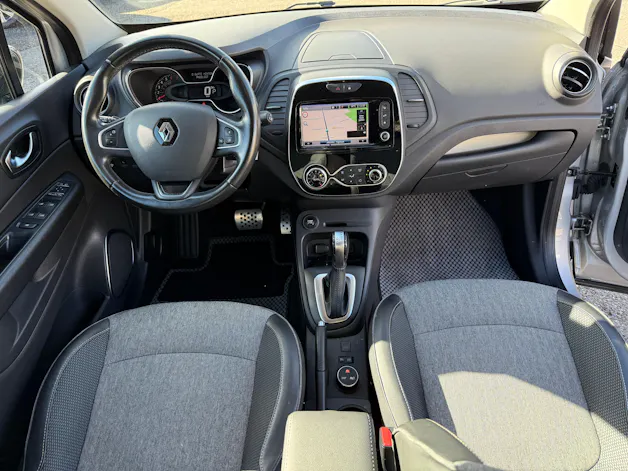 RENAULT Captur 1.2 T 16V Intens EDC