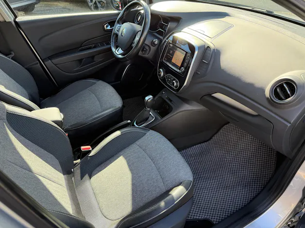RENAULT Captur 1.2 T 16V Intens EDC