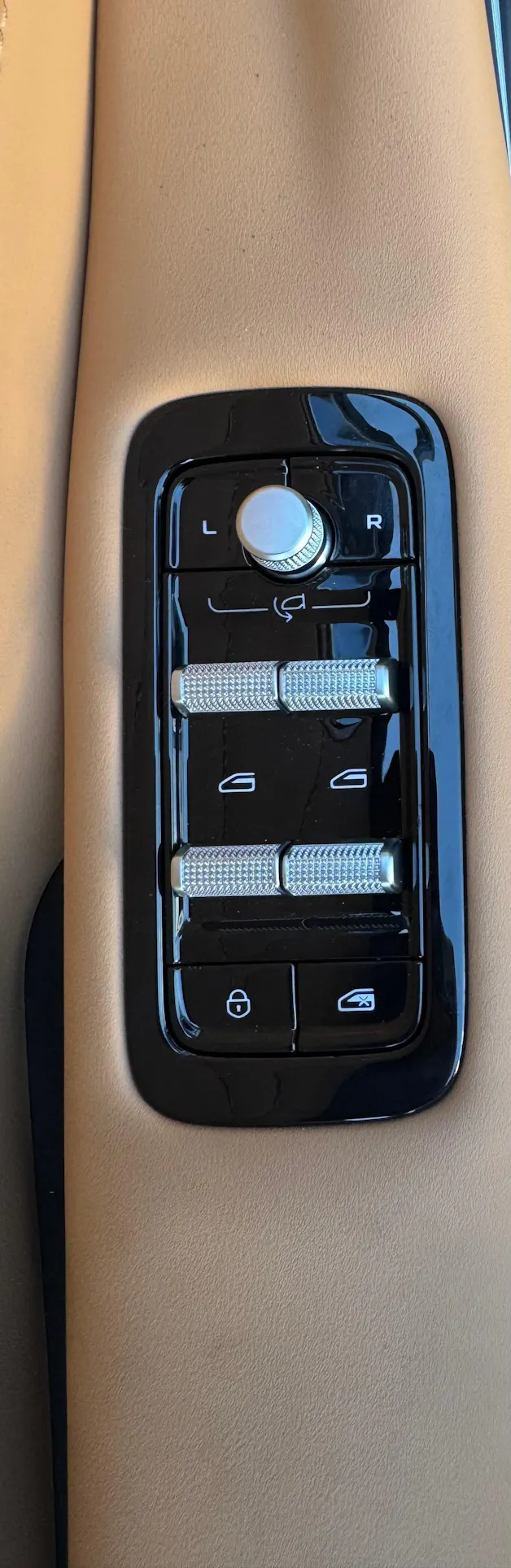 Geely STARRAY EM-i Max+29.8 kWh glacier blue