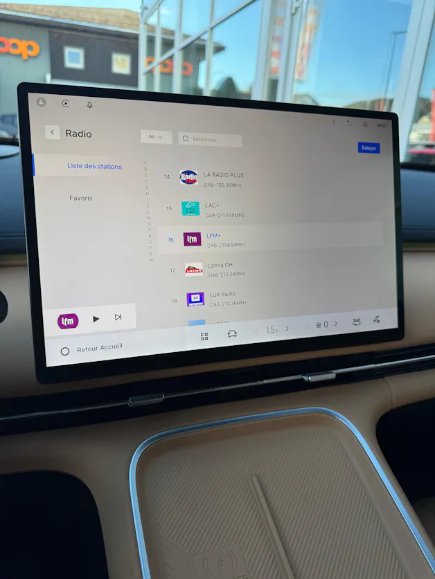 Geely STARRAY EM-i Max+29.8 kWh glacier blue