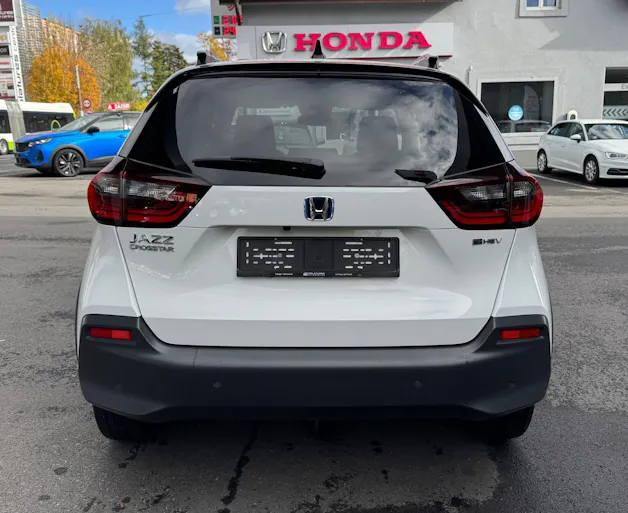 HONDA Jazz 1.5i-MMD Crosstar Executive E-CVT