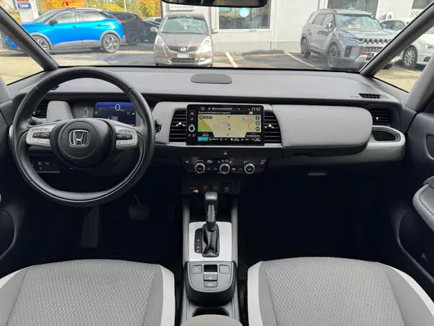 HONDA Jazz 1.5i-MMD Crosstar Executive E-CVT
