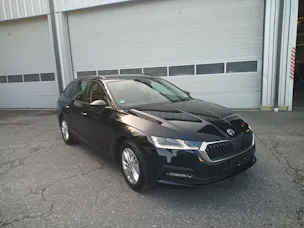 SKODA Octavia Combi 2.0 TDI DSG Ambition 4x4