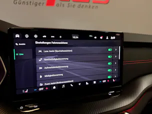 SKODA Octavia Combi 2.0 TSI DSG RS