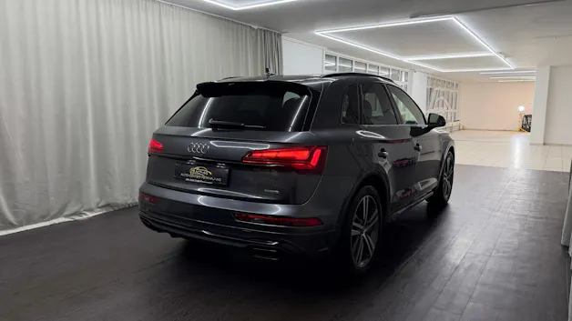 AUDI Q5 40 TDI Black Edition quattro S-tronic