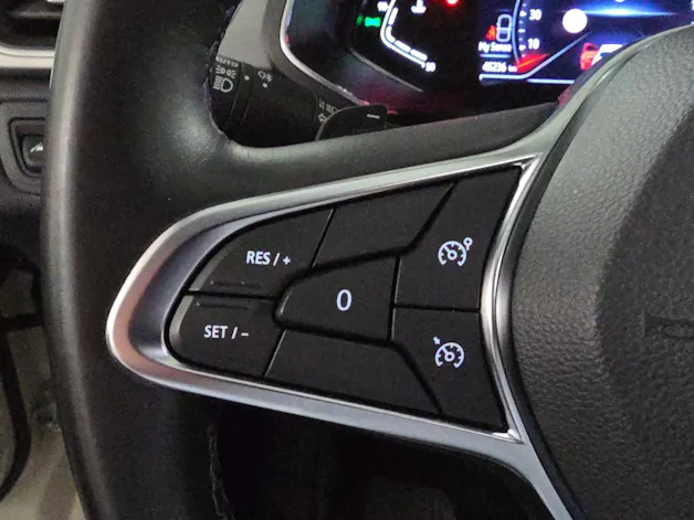RENAULT Captur 1.3 TCe EDC Intens EDC