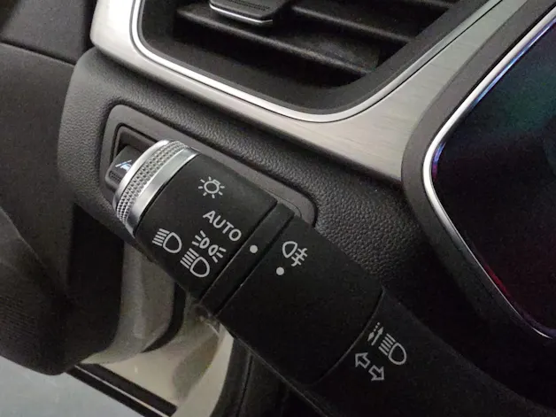RENAULT Captur 1.3 TCe EDC Intens EDC