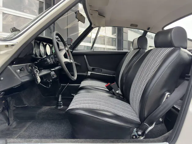 PORSCHE 911 E 2.2 Coupé