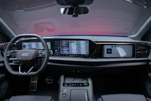 AUDI Q7 SUV TDI quattro 220 kW S Line / 7Sitzer / Panorama-Schiebedach / 360°Kamera