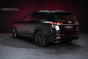 AUDI Q7 SUV TDI quattro 220 kW S Line / 7Sitzer / Panorama-Schiebedach / 360°Kamera