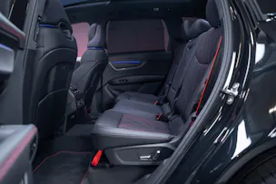 AUDI Q7 SUV TDI quattro 220 kW S Line / 7Sitzer / Panorama-Schiebedach / 360°Kamera