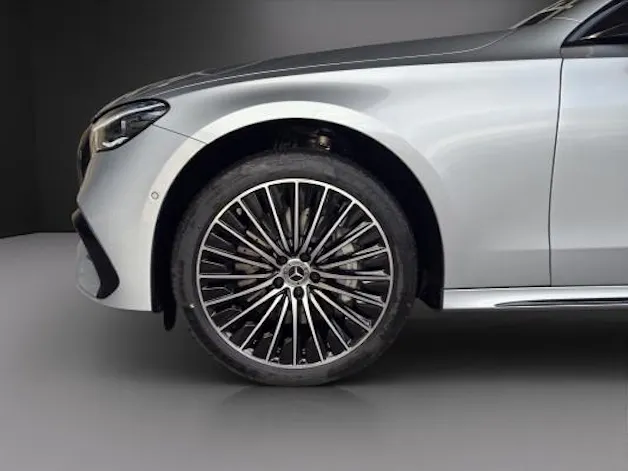 MERCEDES-BENZ E 220 d T 4M 9G-Tronic