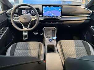 VW T-Roc 1.5 eTSi mHEV R-Line DSG-Automat