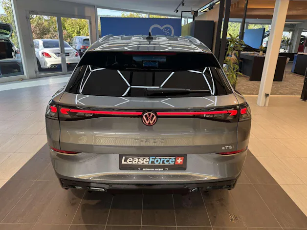 VW T-Roc 1.5 eTSi mHEV R-Line DSG-Automat