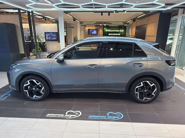 VW T-Roc 1.5 eTSi mHEV R-Line DSG-Automat