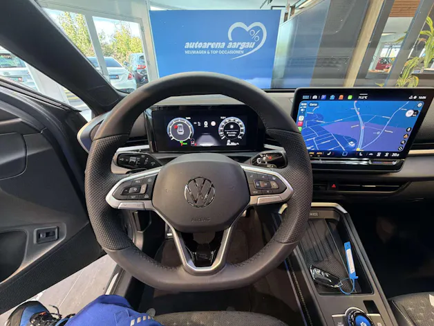 VW T-Roc 1.5 eTSi mHEV R-Line DSG-Automat