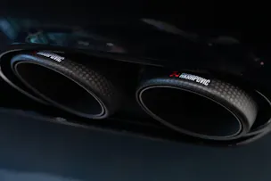 MERCEDES-BENZ A 45 S AMG 4Matic+ Speedshift *Akrapovic* *Aero-Paket* *CH-Fahrzeug*