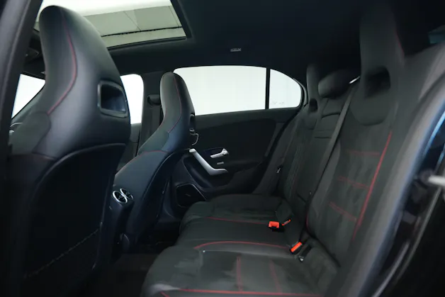 MERCEDES-BENZ A 45 S AMG 4Matic+ Speedshift *Akrapovic* *Aero-Paket* *CH-Fahrzeug*
