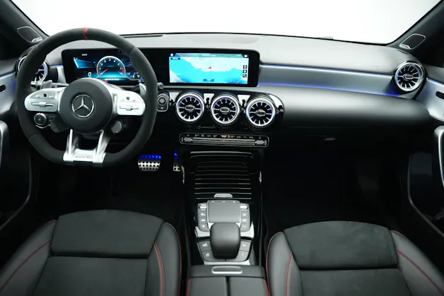 MERCEDES-BENZ A 45 S AMG 4Matic+ Speedshift *Akrapovic* *Aero-Paket* *CH-Fahrzeug*