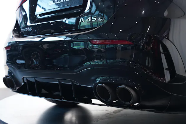 MERCEDES-BENZ A 45 S AMG 4Matic+ Speedshift *Akrapovic* *Aero-Paket* *CH-Fahrzeug*