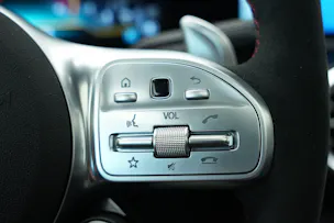 MERCEDES-BENZ A 45 S AMG 4Matic+ Speedshift *Akrapovic* *Aero-Paket* *CH-Fahrzeug*