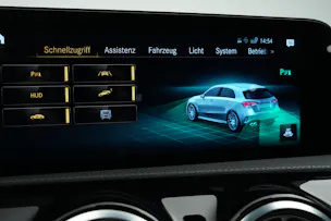 MERCEDES-BENZ A 45 S AMG 4Matic+ Speedshift *Akrapovic* *Aero-Paket* *CH-Fahrzeug*