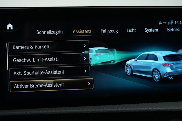 MERCEDES-BENZ A 45 S AMG 4Matic+ Speedshift *Akrapovic* *Aero-Paket* *CH-Fahrzeug*