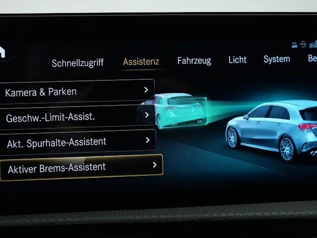 MERCEDES-BENZ A 45 S AMG 4Matic+ Speedshift *Akrapovic* *Aero-Paket* *CH-Fahrzeug*