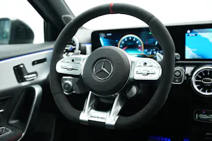 MERCEDES-BENZ A 45 S AMG 4Matic+ Speedshift *Akrapovic* *Aero-Paket* *CH-Fahrzeug*