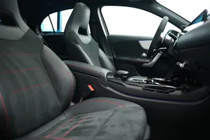 MERCEDES-BENZ A 45 S AMG 4Matic+ Speedshift *Akrapovic* *Aero-Paket* *CH-Fahrzeug*