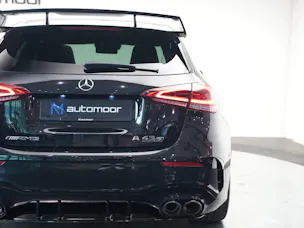 MERCEDES-BENZ A 45 S AMG 4Matic+ Speedshift *Akrapovic* *Aero-Paket* *CH-Fahrzeug*