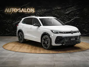 VW Tiguan 2.0 TDI SCR R-Line 4Motion DSG *Panorama*Massage*Lenkradheizung*360° Kamera*