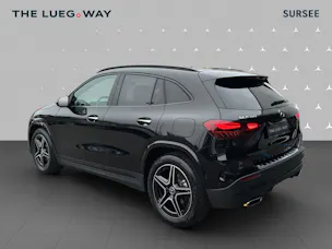 MERCEDES-BENZ GLA 180 7G-DCT