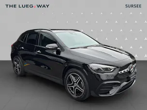 MERCEDES-BENZ GLA 180 7G-DCT